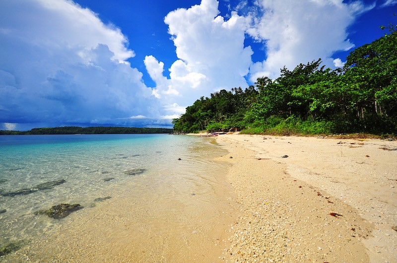 best bicol beaches