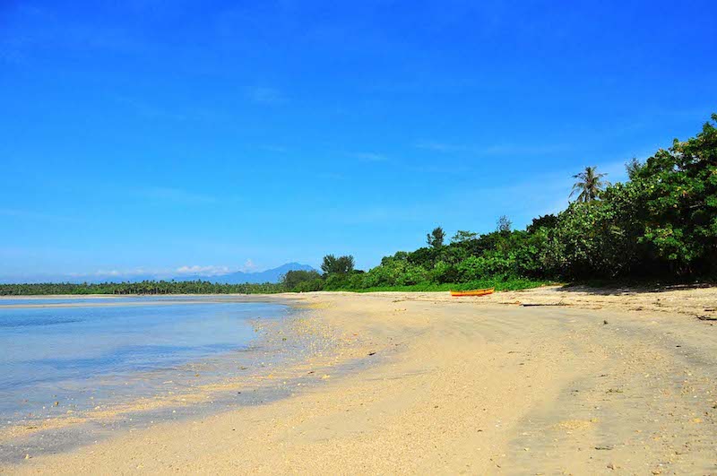 The shores of Kayukyukan Resort, a jump off point to the Mercedes Group of Islands