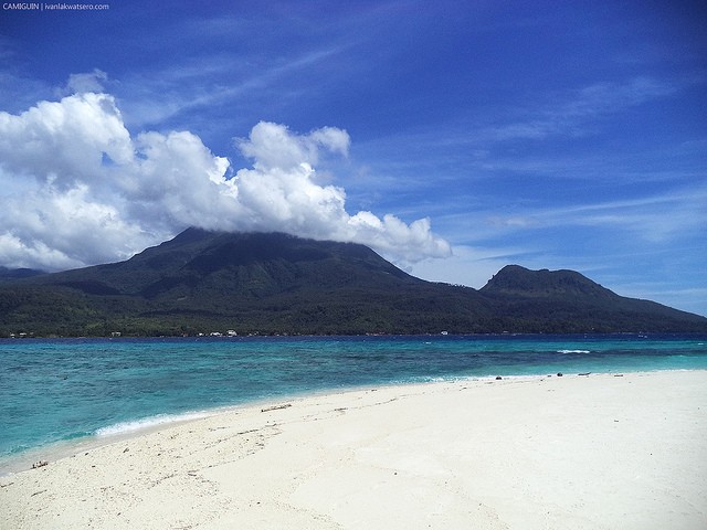 White Island, Camiguin. Photo by Ivan Brinas Cultura