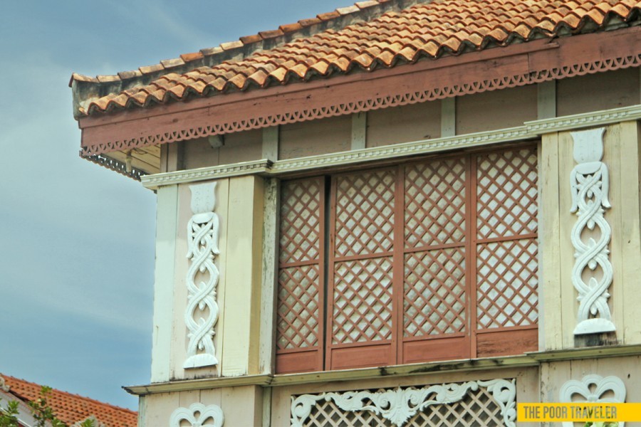 Casa Unisan, originally built in 1839 by the Maxino family prides itself as the first bahay na bato in Unisan, Quezon.