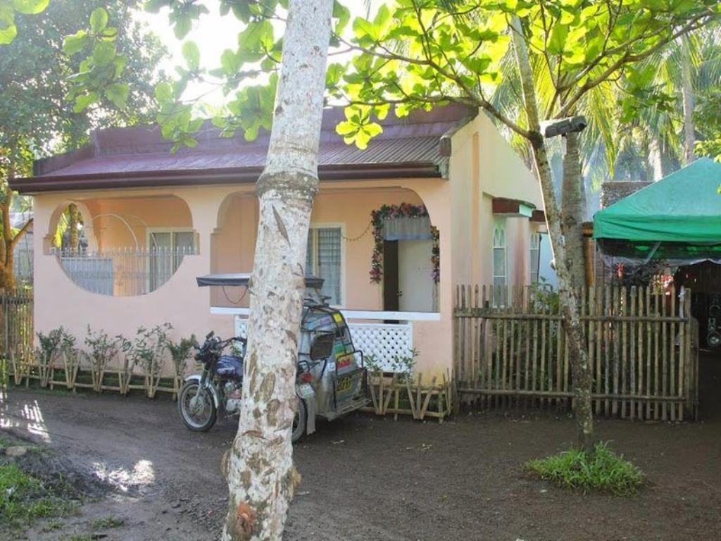 Chona and Christophe Guesthouse - Masbate