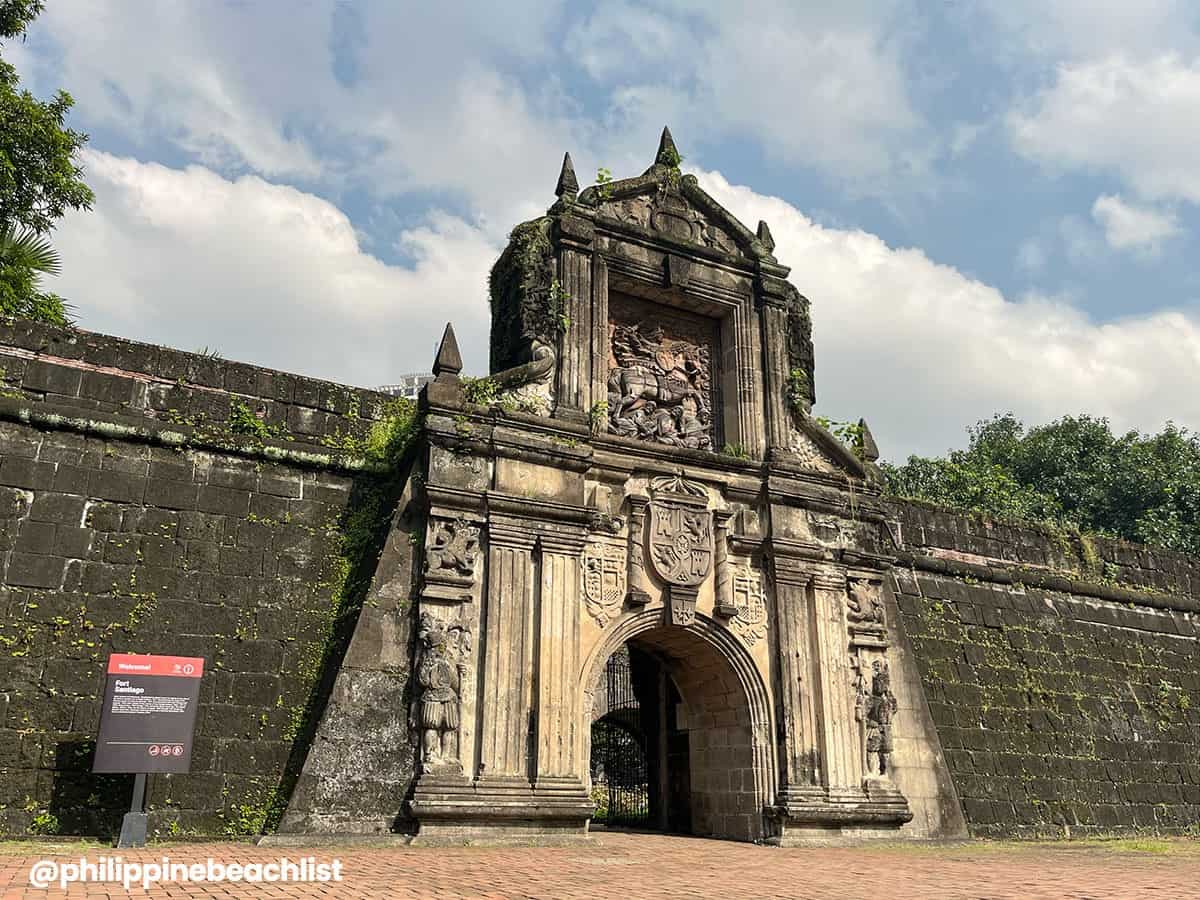 intramuros tourist spot in manila