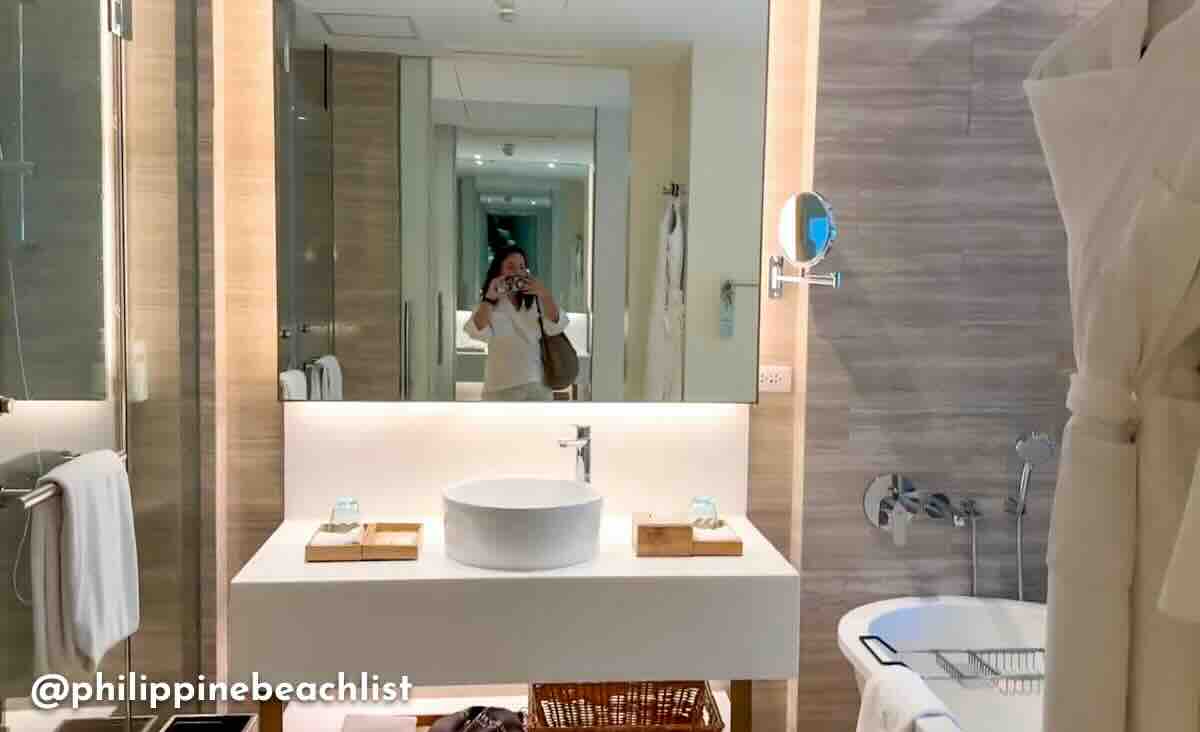 Room Bathroom Crimson Boracay