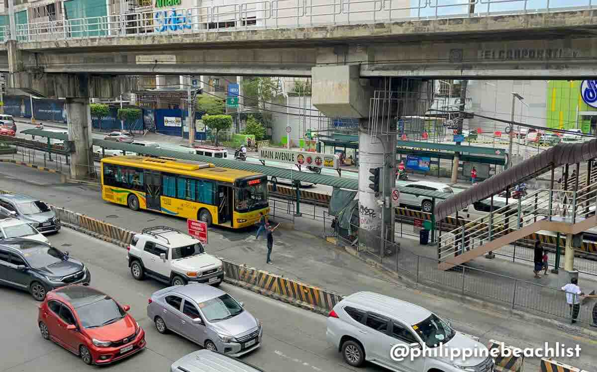 Main Ave SB_NB Edsa Carousel